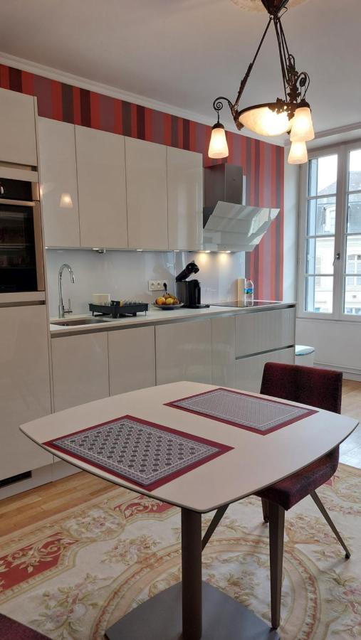 Suprematisme Appartement De Prestige Vierzon Ngoại thất bức ảnh